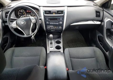 2015 Nissan Altima 2.5 z USA, uszkodzony, nr VIN 1N4AL3AP6FN394792